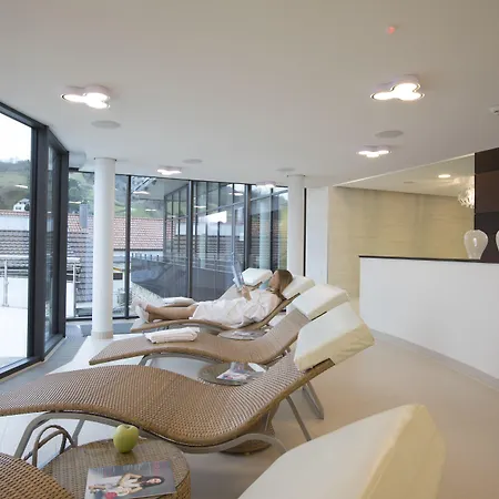 Hotel Sonnenhof & 4*